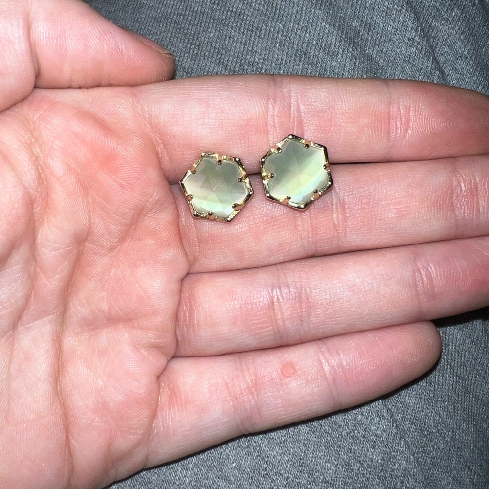 Kendra Scott studs